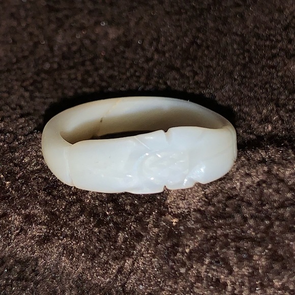 Engraved ivory ring - Picture 1 of 4